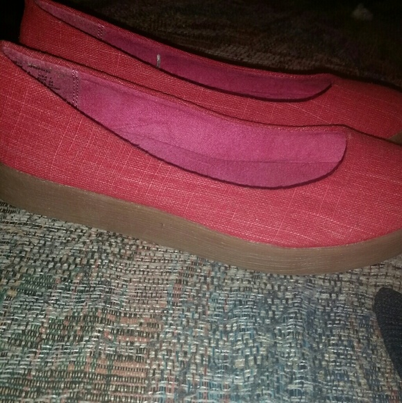 Guppy love shoes - Picture 3 of 4